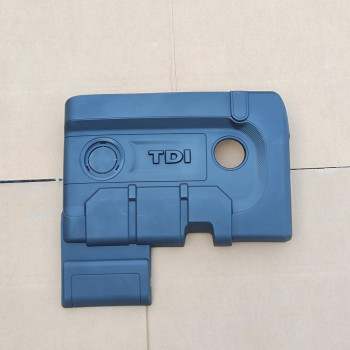 04B 103 925 C ENGINE COVER 