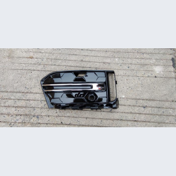 4K0 807 648 E 9B9 FOG LAMP CASE - AIR GUIDE GRILLE 